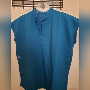 Figs. Scrub Rafaela oversiz Top  (XS) Alps blue  style.